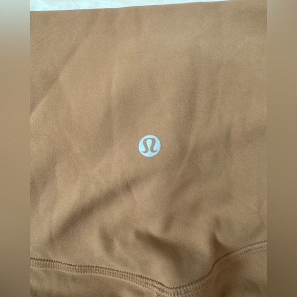 LULULEMON Align Cocoa High-Rise Shorts, 10” (US 4) - Picture 8 of 8